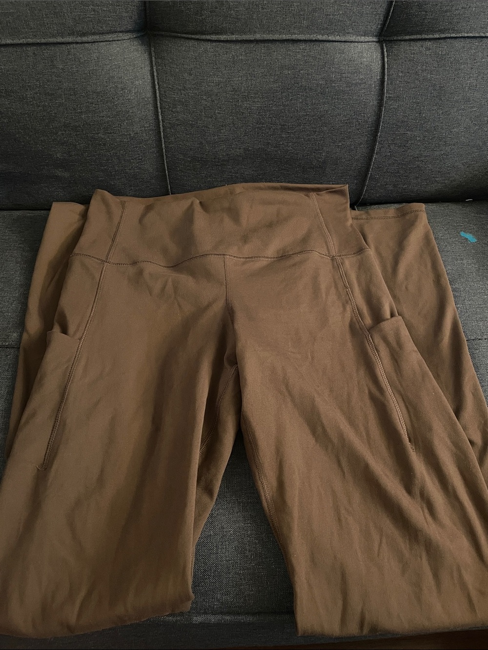 Brown High-Waist Leggings with Side Pockets
